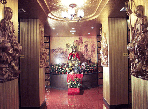 宝塔园大愿宫供像地藏菩萨